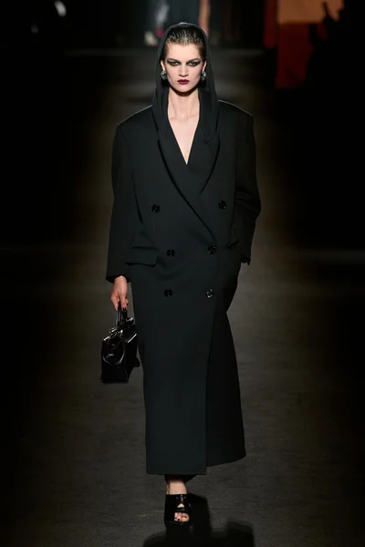 Look 68